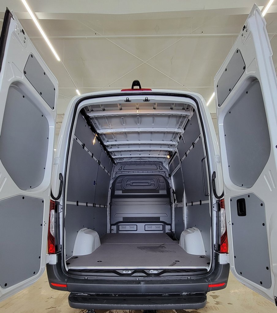 New 2025 Mercedes-Benz Sprinter 2500 image 8
