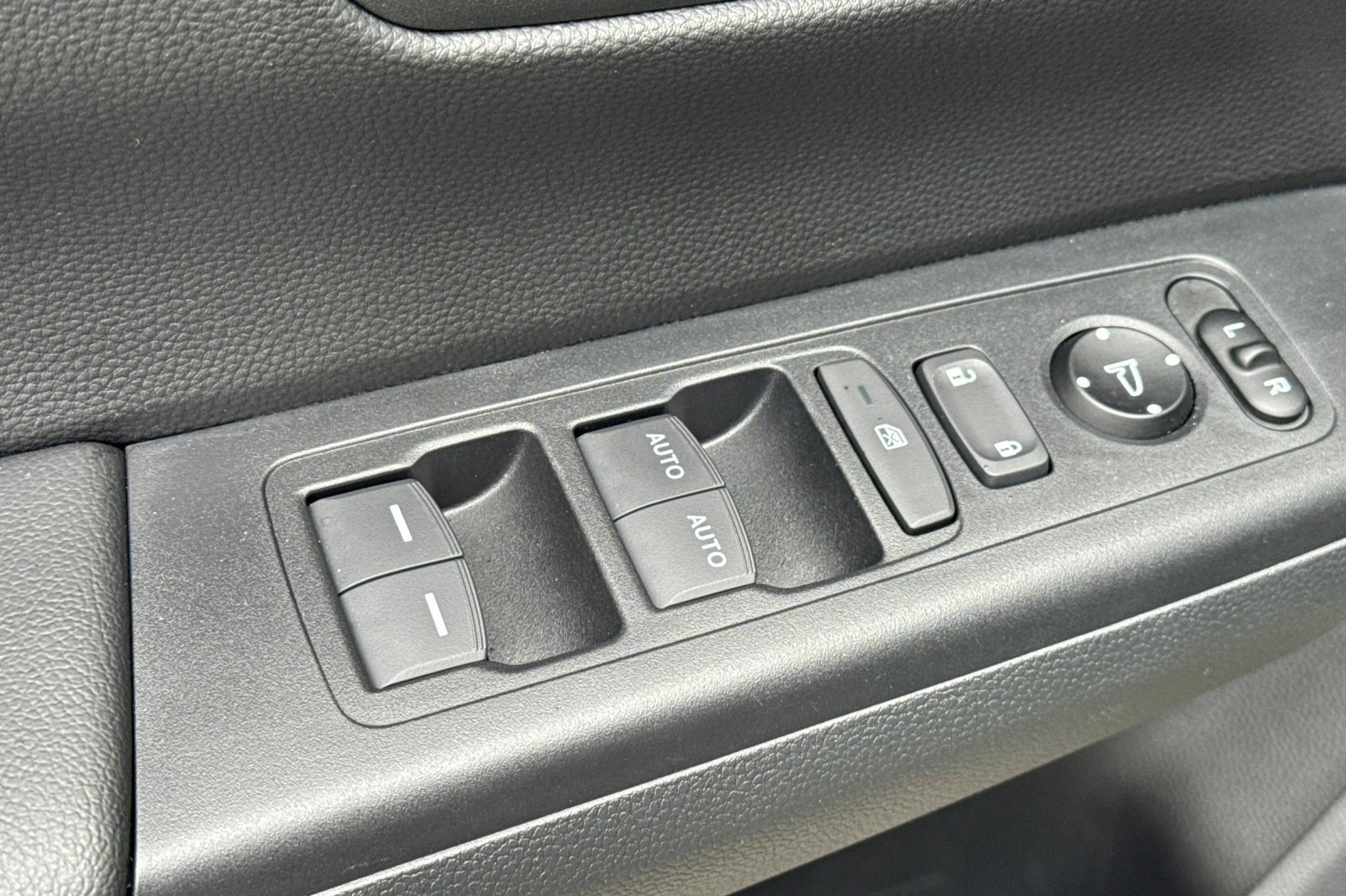 Certified 2026 Honda CR-V TrailSport image 13