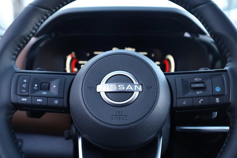 New 2025 Nissan Pathfinder Platinum w/ Cargo Package image 13