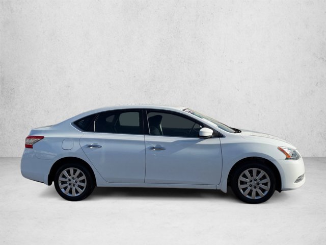 Used 2015 Nissan Sentra SV w/ Navigation Package FWD image 4