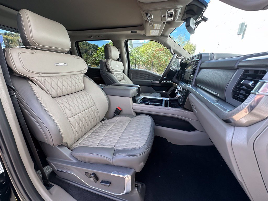 New 2027 Ford F250 Platinum w/ Platinum Plus Package AWD/4WD image 26