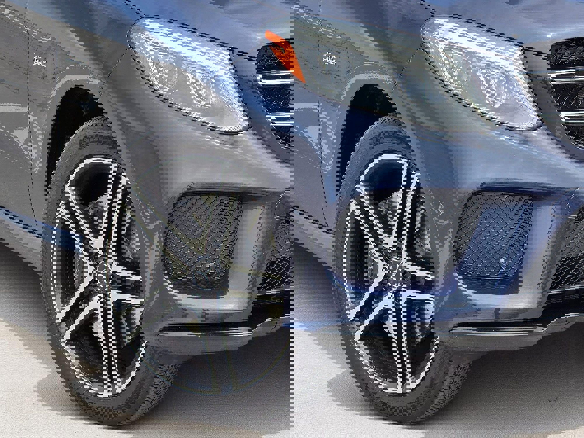 Used 2017 Mercedes-Benz GLE 43 AMG 4MATIC image 4