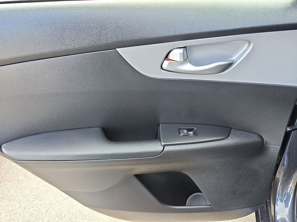 Used 2024 Kia Forte LXS FWD image 26
