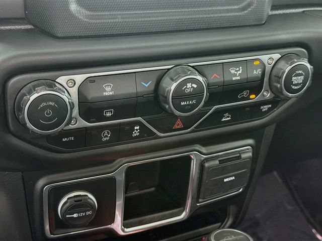 Used 2023 Jeep Gladiator Sport AWD/4WD image 15