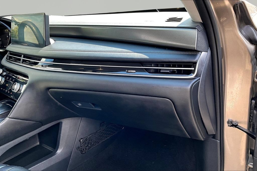 Used 2023 INFINITI QX60 Luxe w/ Performance Audio Package AWD/4WD image 22
