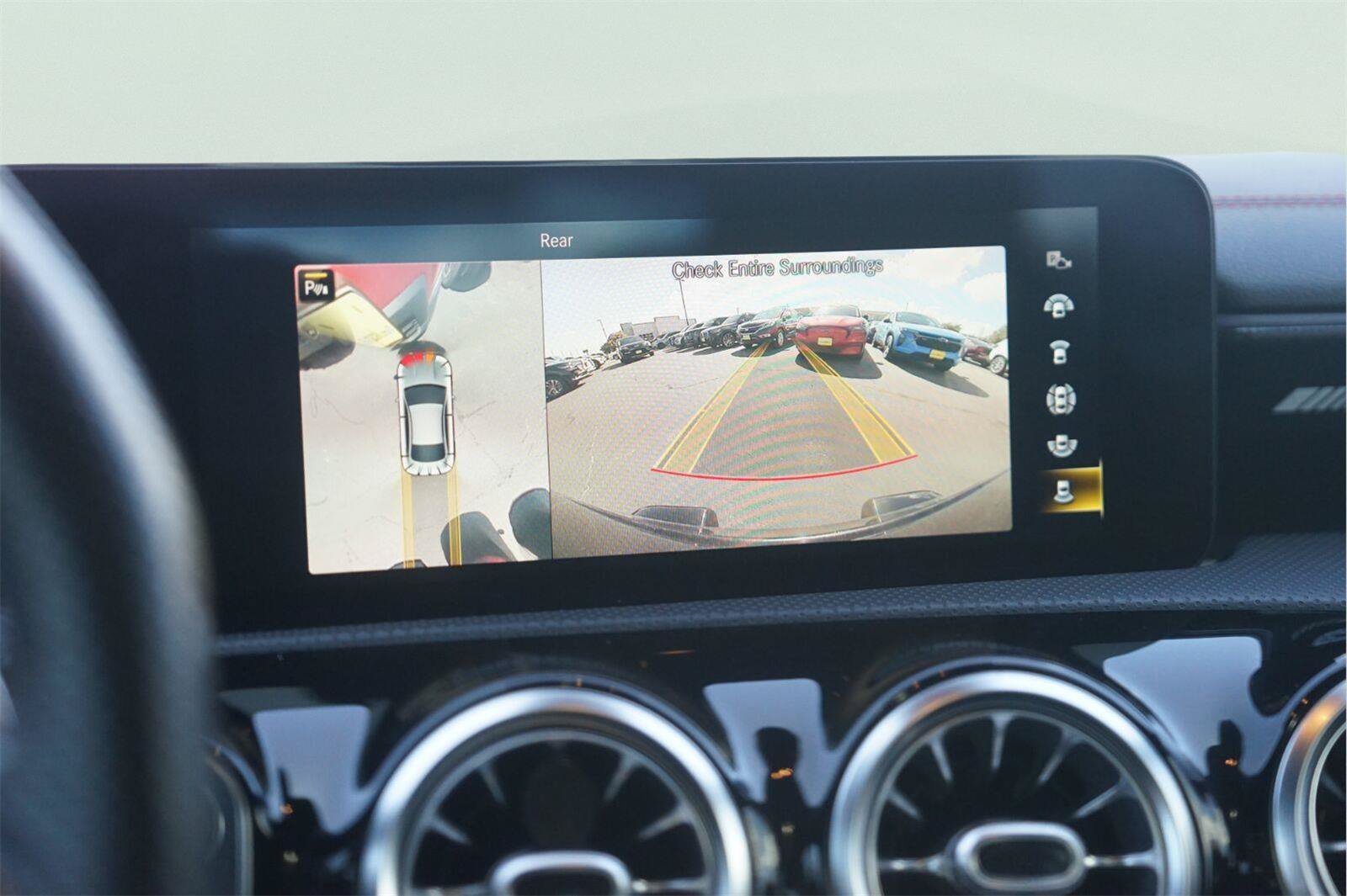 Used 2021 Mercedes-Benz CLA 35 AMG 4MATIC image 27