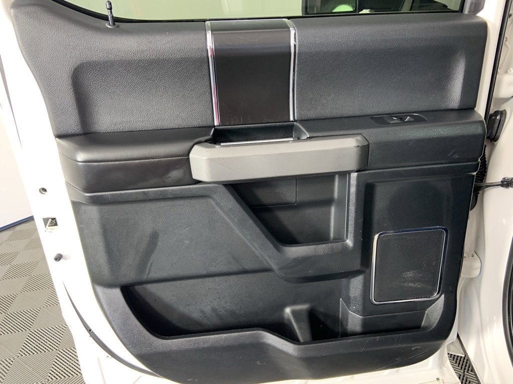 Used 2018 Ford F150 Platinum w/ Equipment Group 701A Luxury image 17