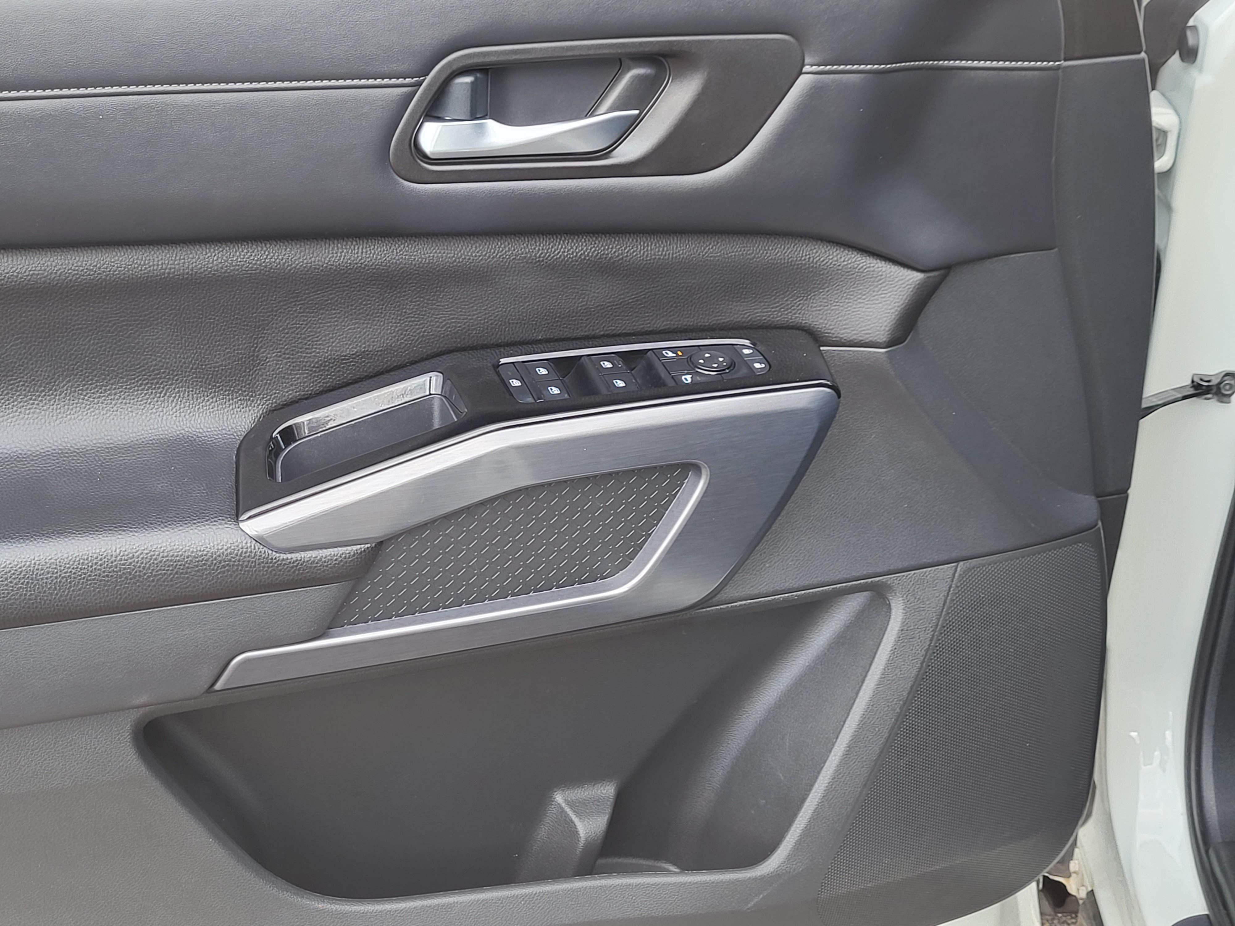 Certified 2023 Nissan Pathfinder SL AWD/4WD image 21