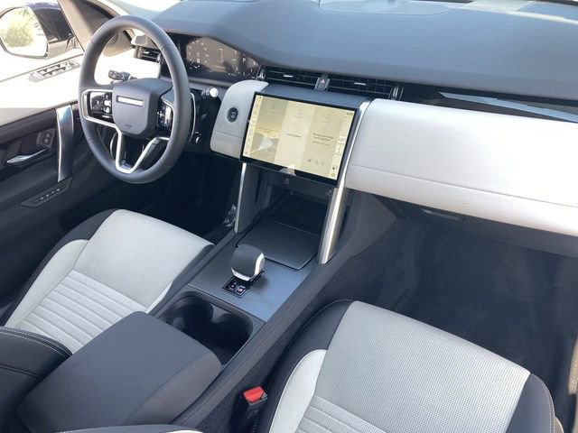 New 2025 Land Rover Discovery Sport S image 11