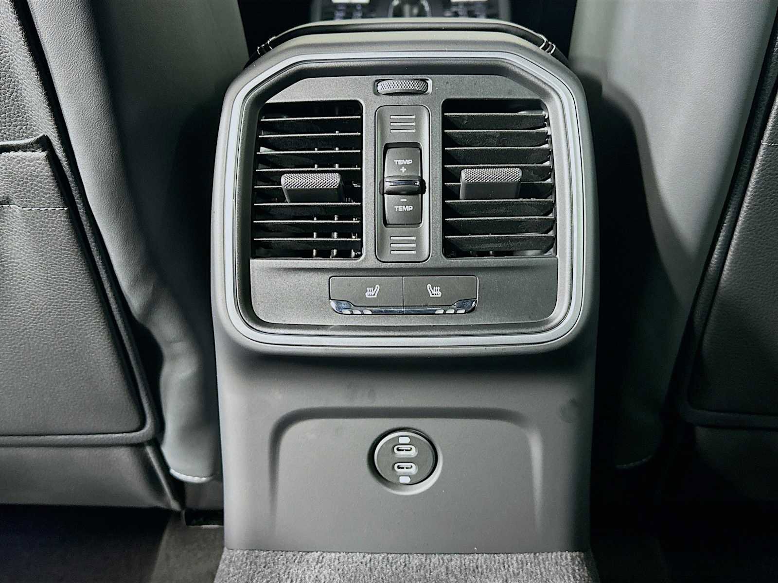 New 2026 Porsche Macan Turbo image 26