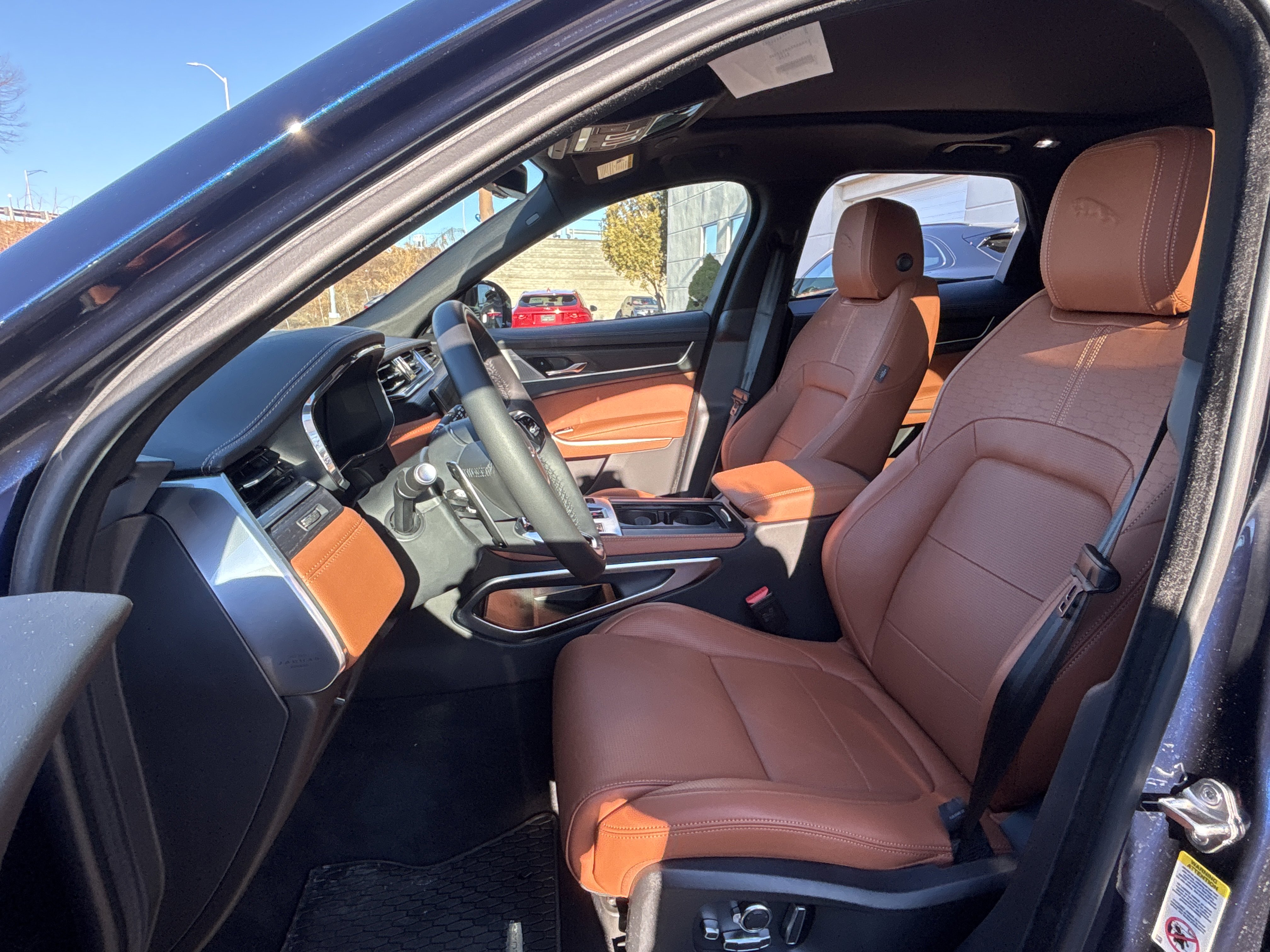 Used 2026 Jaguar F-PACE R-Dynamic S image 14