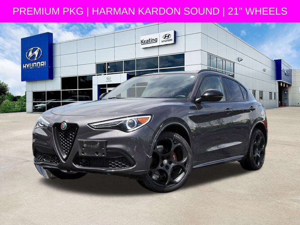 Used 2023 Alfa Romeo Stelvio Veloce AWD/4WD video 1