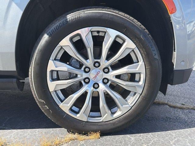 Used 2023 GMC Yukon XL Denali w/ Denali Reserve Package AWD/4WD image 13