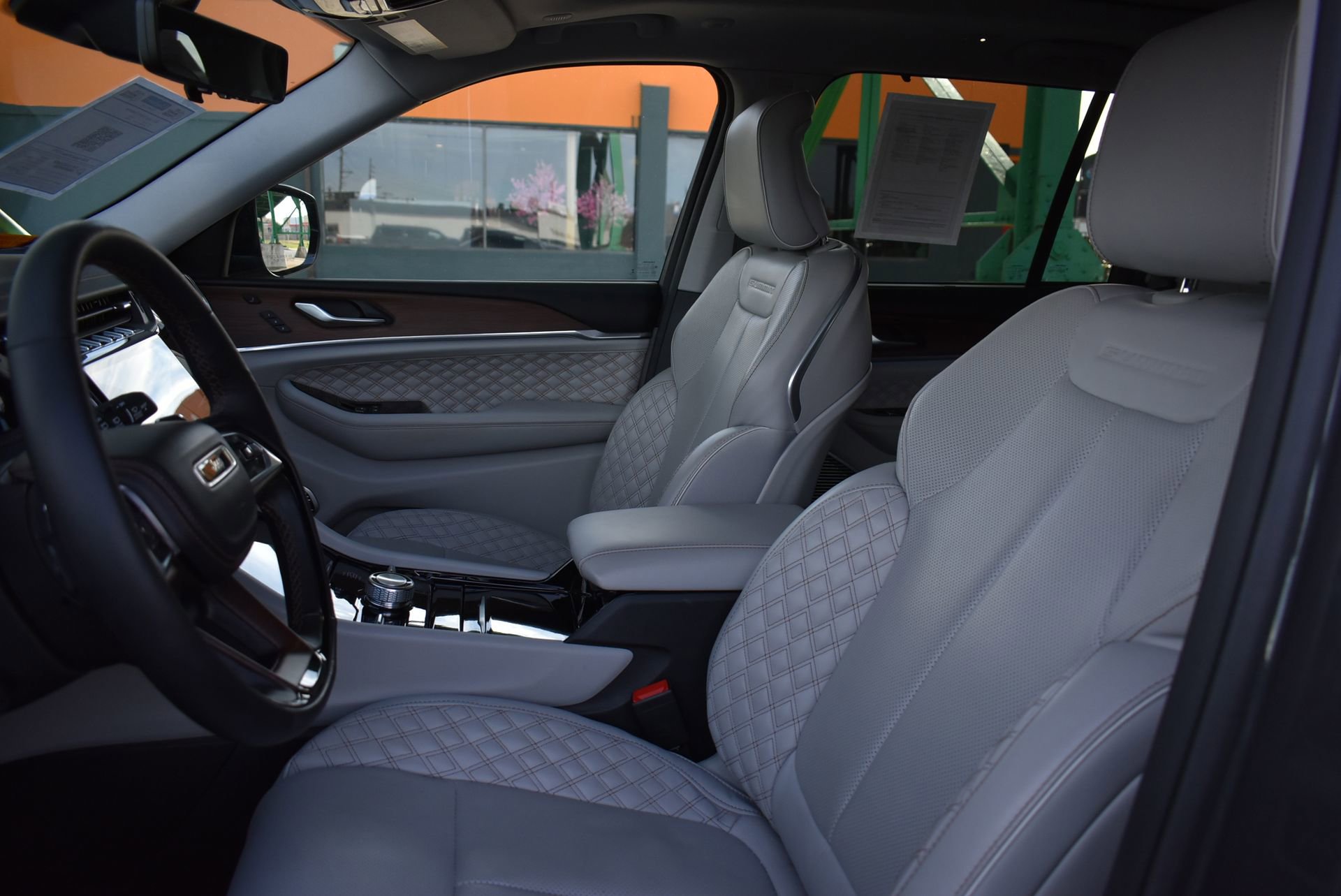 Used 2023 Jeep Grand Cherokee Summit w/ Adv Protech Group IV image 16