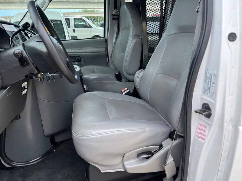 Used 2004 Ford E-350 and Econoline 350 XL image 7