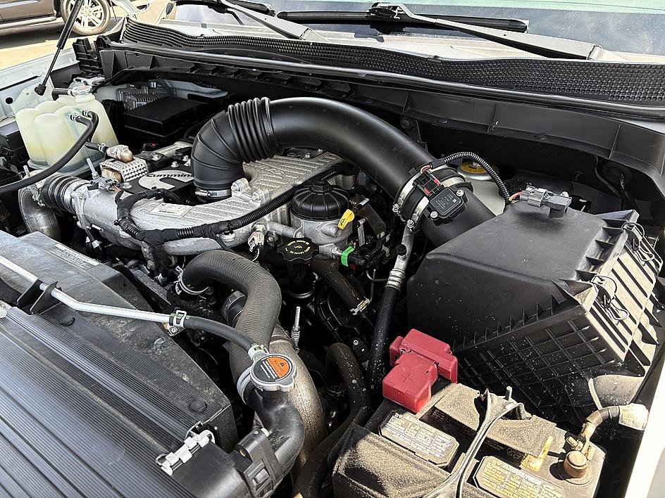 Used 2017 Nissan Titan Platinum Reserve AWD/4WD image 25