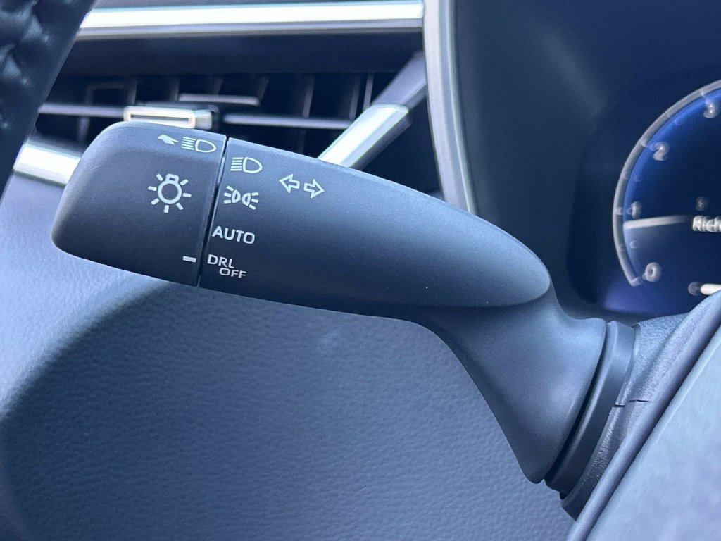 New 2027 Toyota Corolla SE w/ SE Premium Package FWD image 32