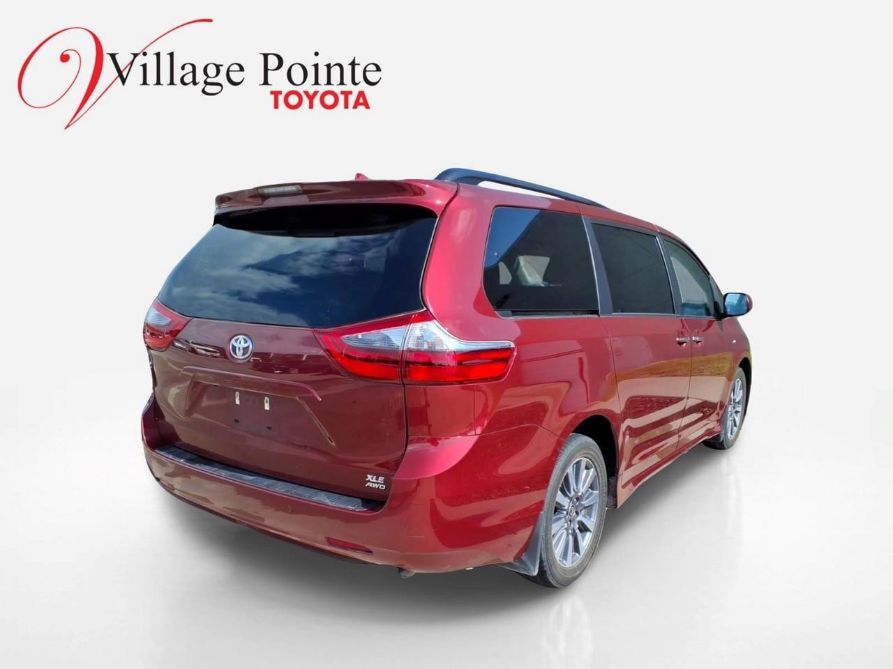 Used 2020 Toyota Sienna XLE w/ XLE Navigation Package AWD/4WD image 4
