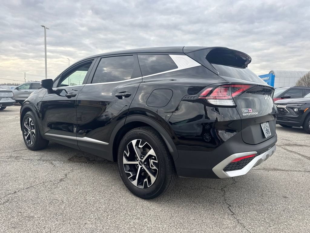 Used 2024 Kia Sportage EX image 4