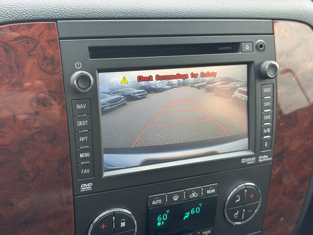 Used 2012 Chevrolet Suburban LT AWD/4WD image 18