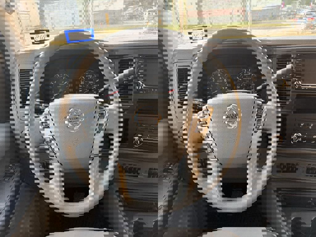 Used 2018 Nissan NV 3500 S image 29