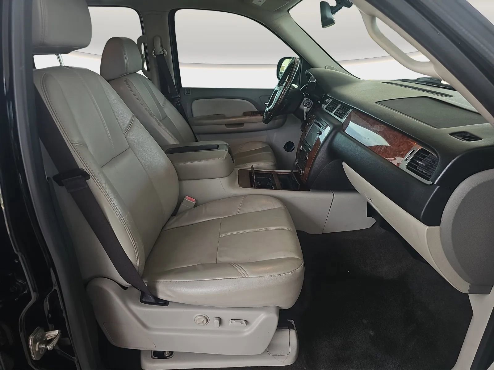 Used 2013 GMC Yukon Denali image 18