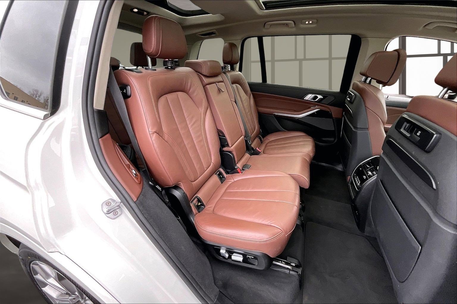 Used 2019 BMW X7 xDrive50i w/ Premium Package image 25