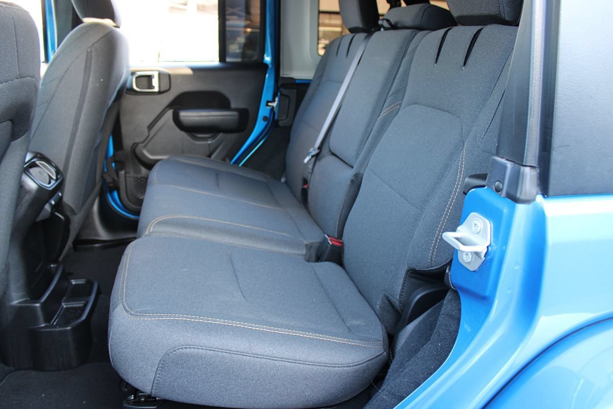 Used 2024 Jeep Wrangler Unlimited AWD/4WD image 22