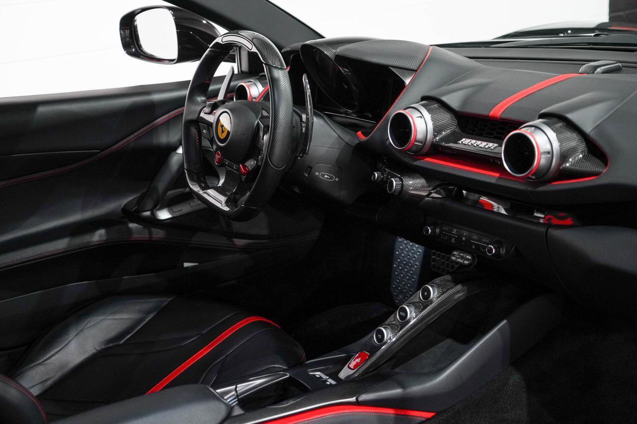 Used 2019 Ferrari 812 Superfast RWD image 19