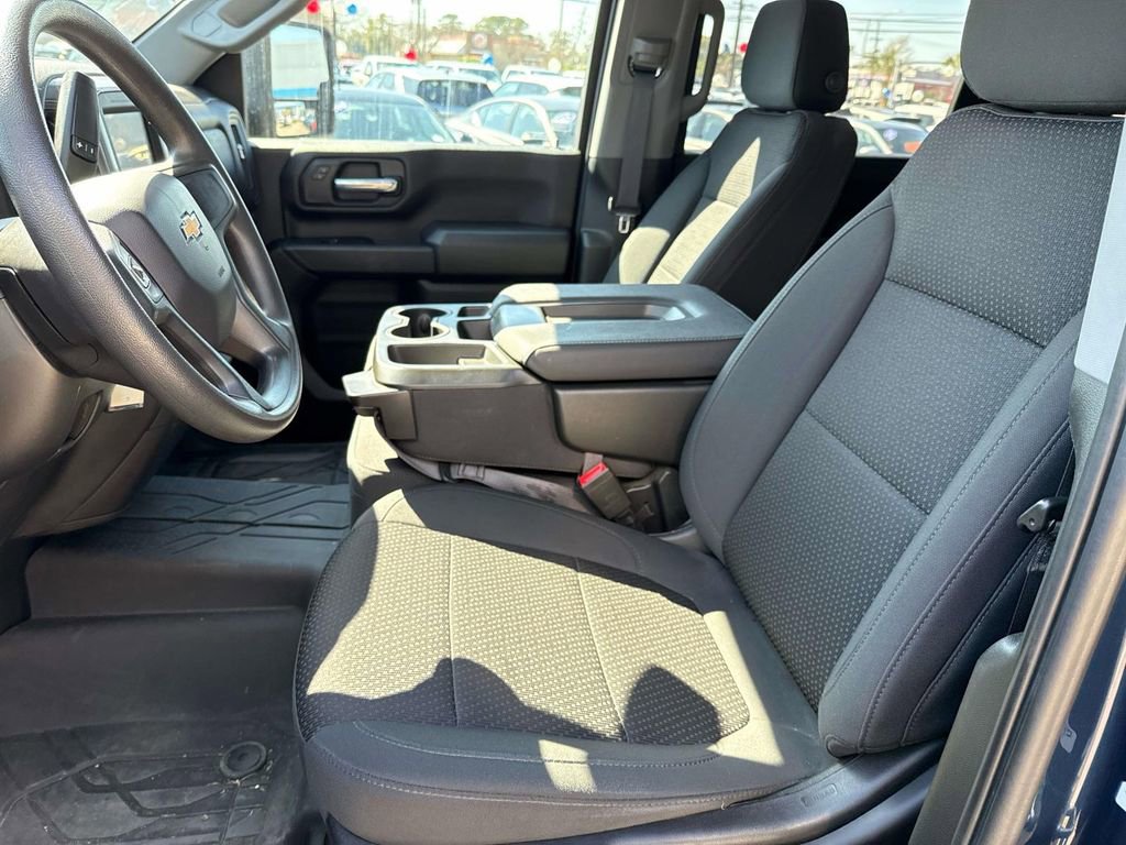 Certified 2023 Chevrolet Silverado 2500 Custom w/ Custom Value Package image 15