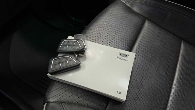 Used 2022 Cadillac Escalade Sport AWD/4WD image 38