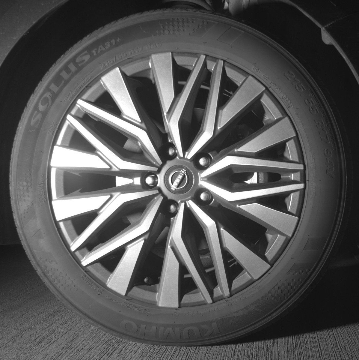 Used 2025 Nissan Altima 2.5 SV FWD image 13