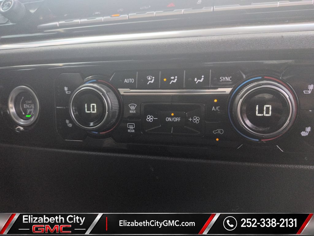 Used 2024 Chevrolet Silverado 1500 LT AWD/4WD image 20
