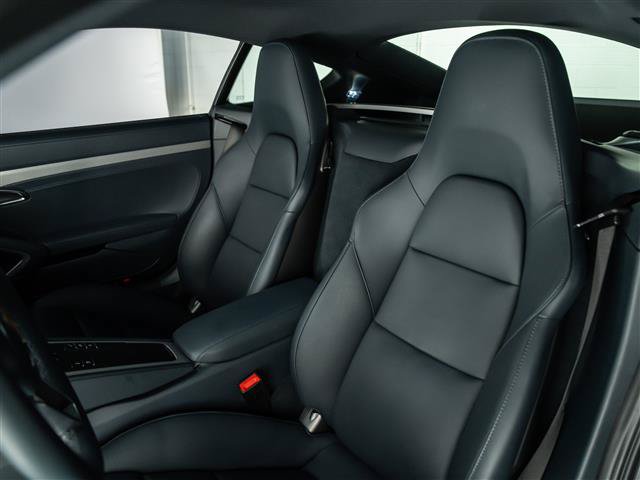 Certified 2025 Porsche 718 Cayman RWD image 5