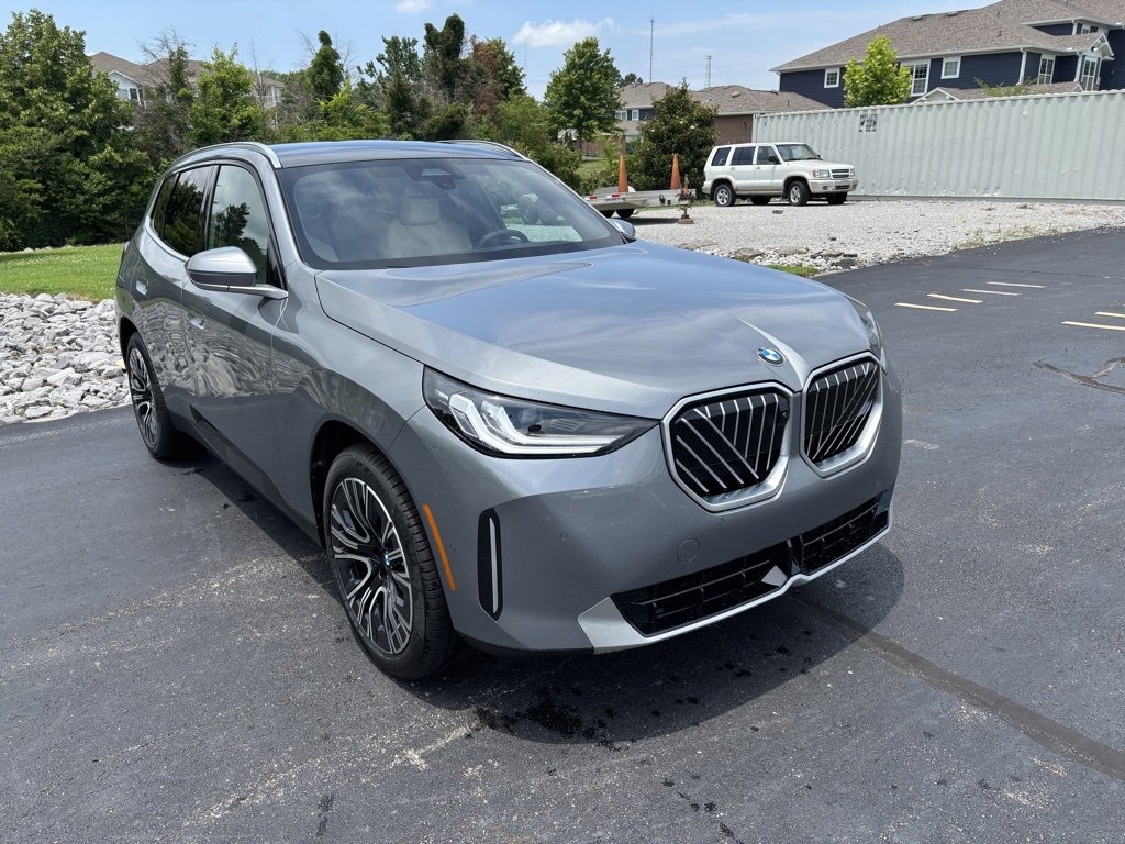 Used 2025 BMW X3 xDrive30i w/ Premium Package image 7