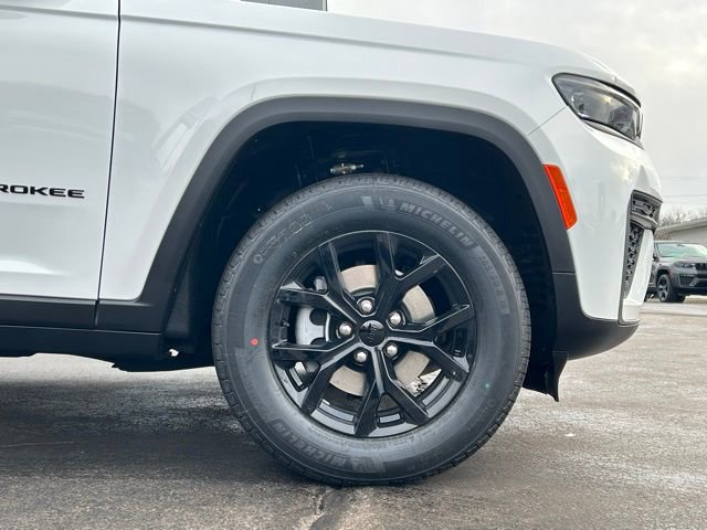 New 2026 Jeep Grand Cherokee Laredo image 15
