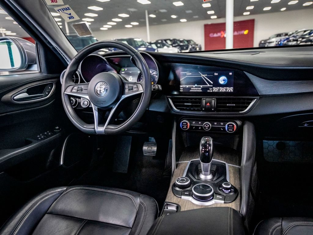 Used 2018 Alfa Romeo Giulia Ti w/ TI Leather Package RWD image 26