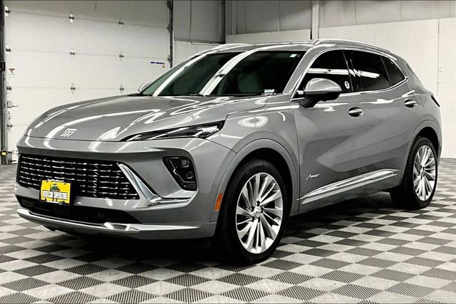 Used 2024 Buick Envision Avenir image 12