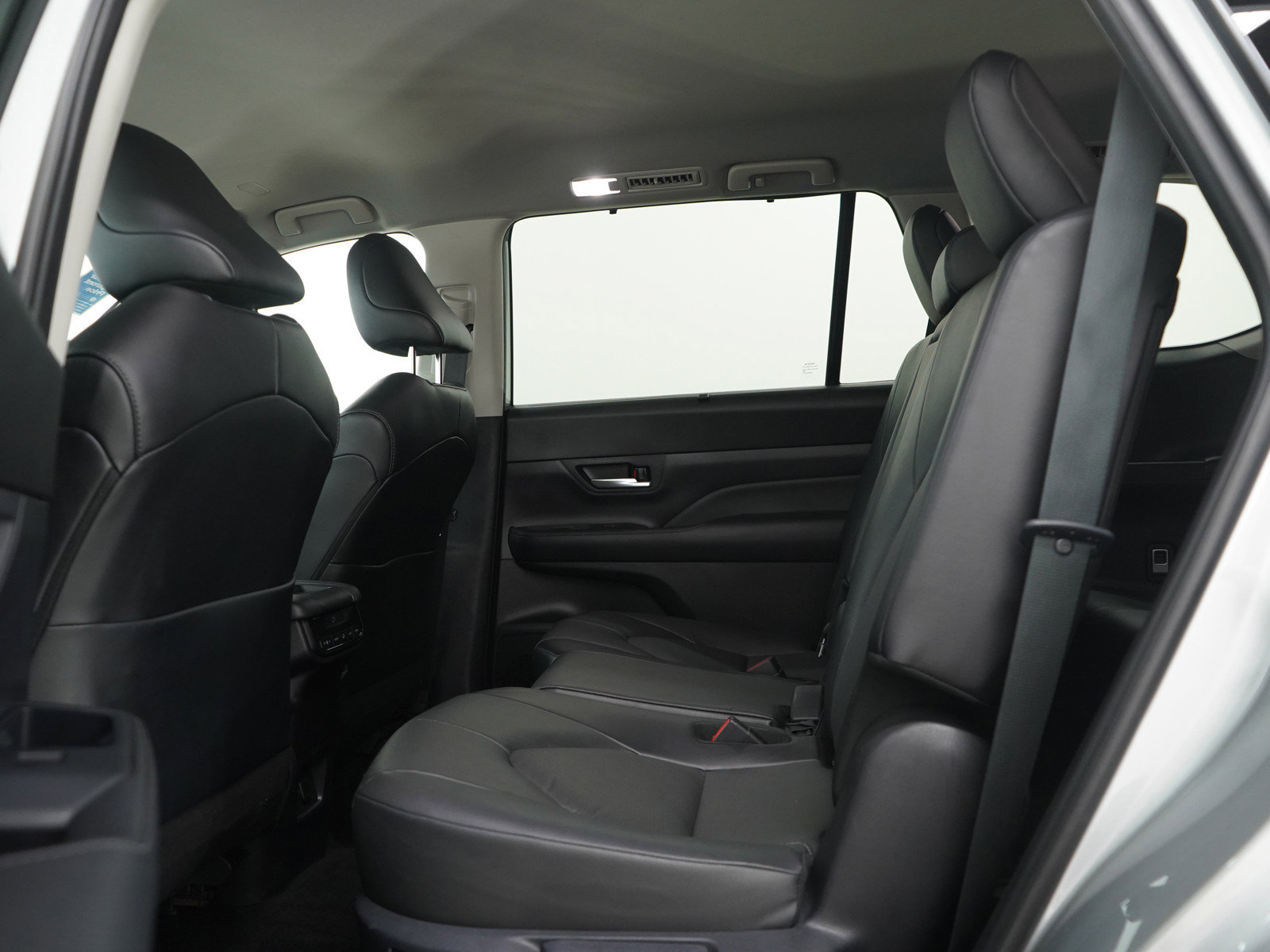 Used 2024 Toyota Grand Highlander XLE image 18