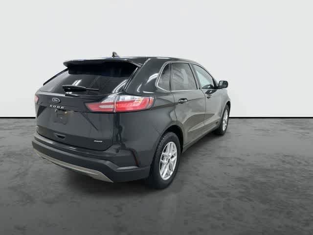 Used 2024 Ford Edge SEL AWD/4WD image 3