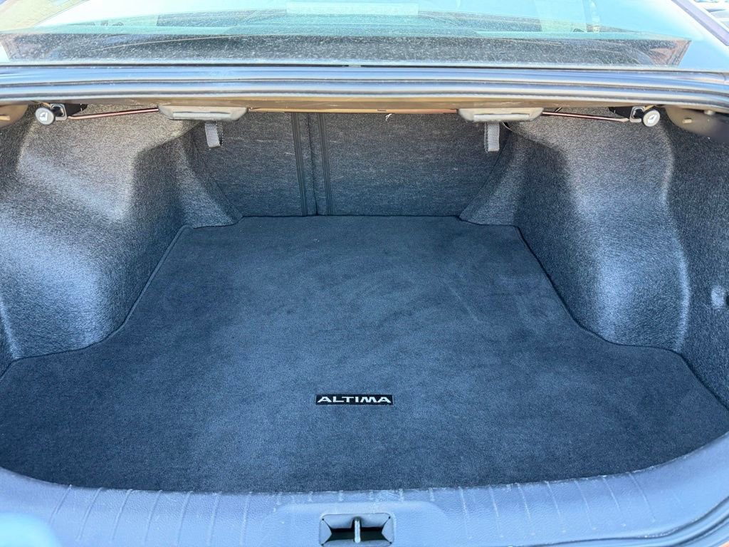 Used 2024 Nissan Altima 2.5 SV image 10