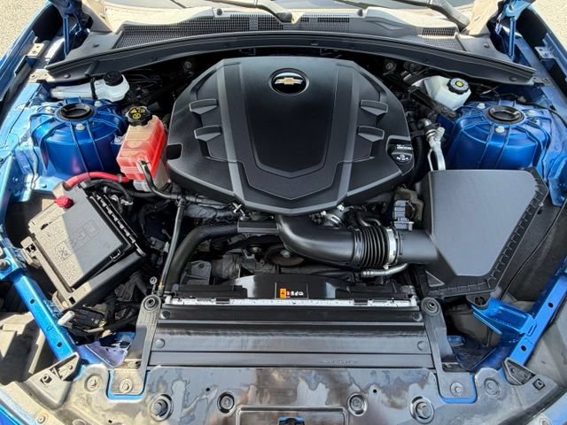 Used 2018 Chevrolet Camaro LT RWD image 18