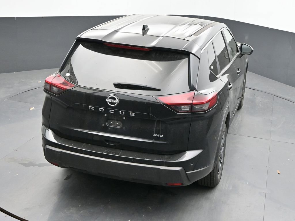 Used 2025 Nissan Rogue SV AWD/4WD image 19