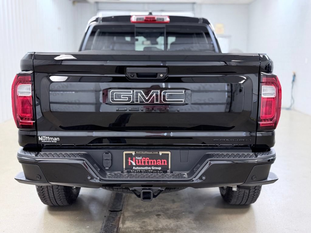 New 2026 GMC Canyon Denali w/ LPO, Denali Black Edition AWD/4WD image 7