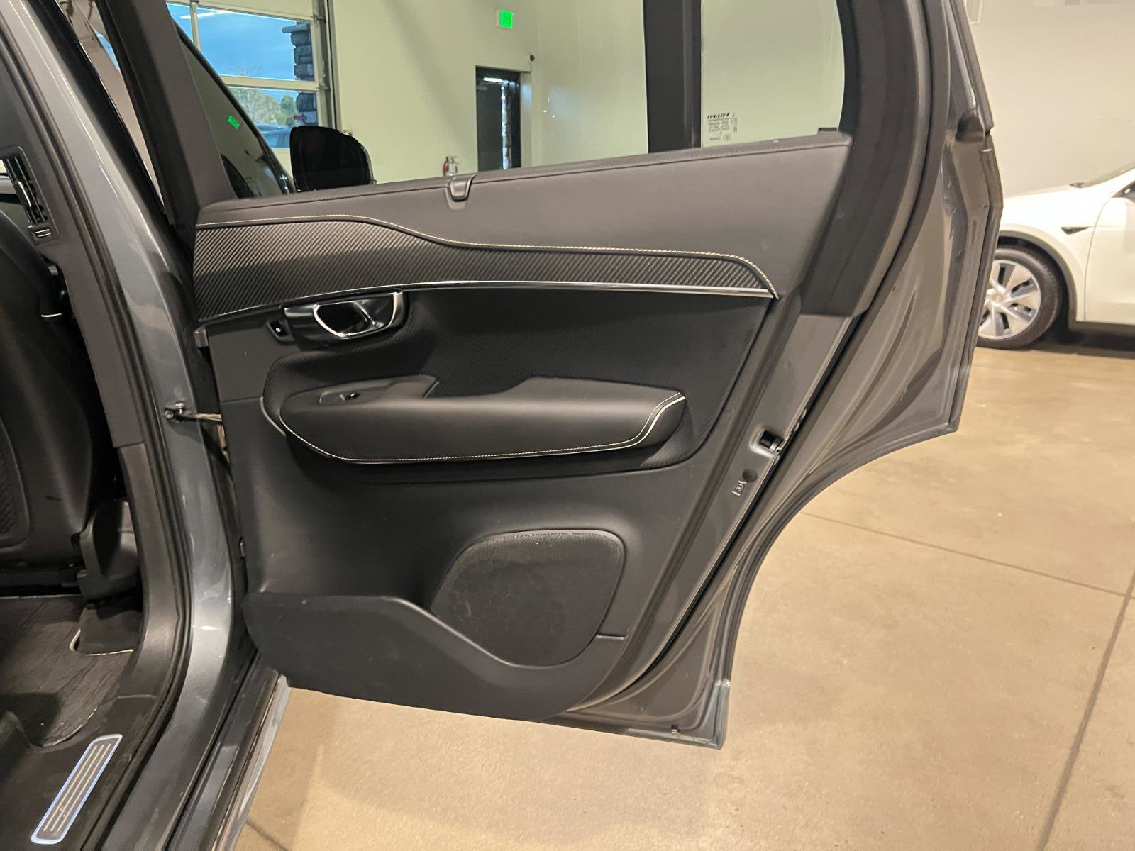 Used 2020 Volvo XC90 T8 R-Design w/ Protection Package Premier image 37