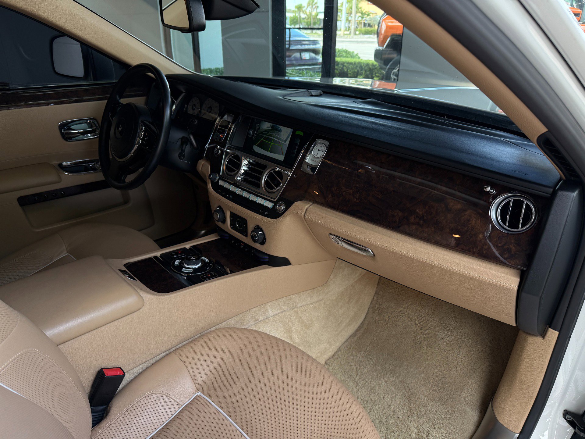Used 2011 Rolls-Royce Ghost image 28