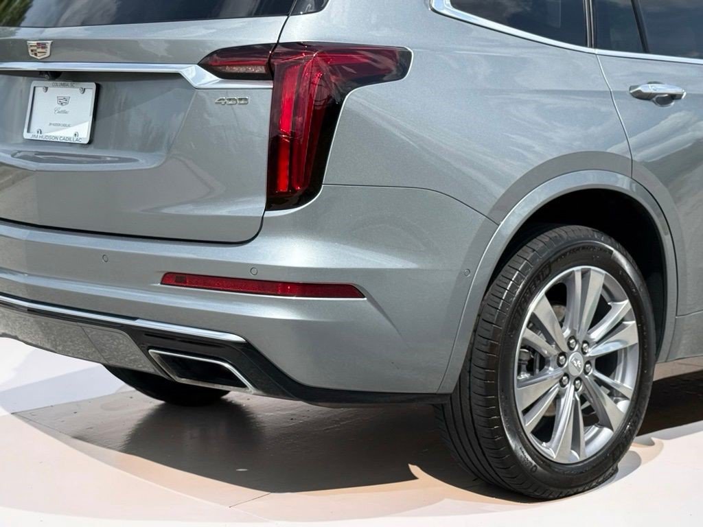 Certified 2024 Cadillac XT6 Premium Luxury w/ Technology Package FWD image 16