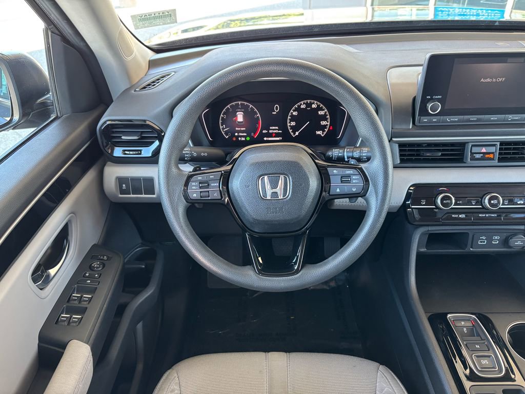 Used 2024 Honda Pilot LX image 10