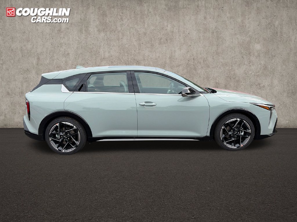New 2026 Kia K4 GT-Line w/ GT-Line Premium Package FWD image 9