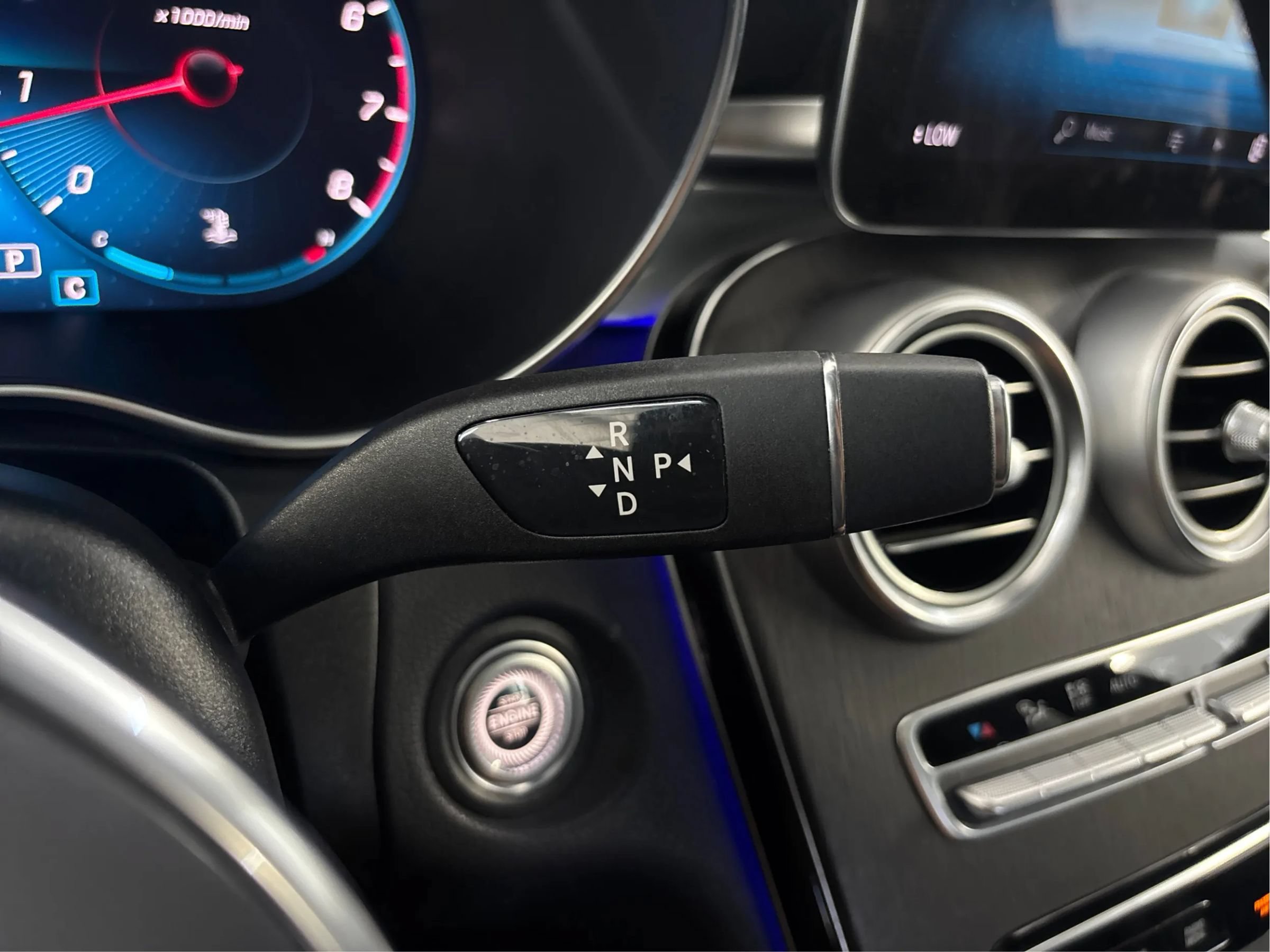 Used 2022 Mercedes-Benz GLC 300 4MATIC image 45